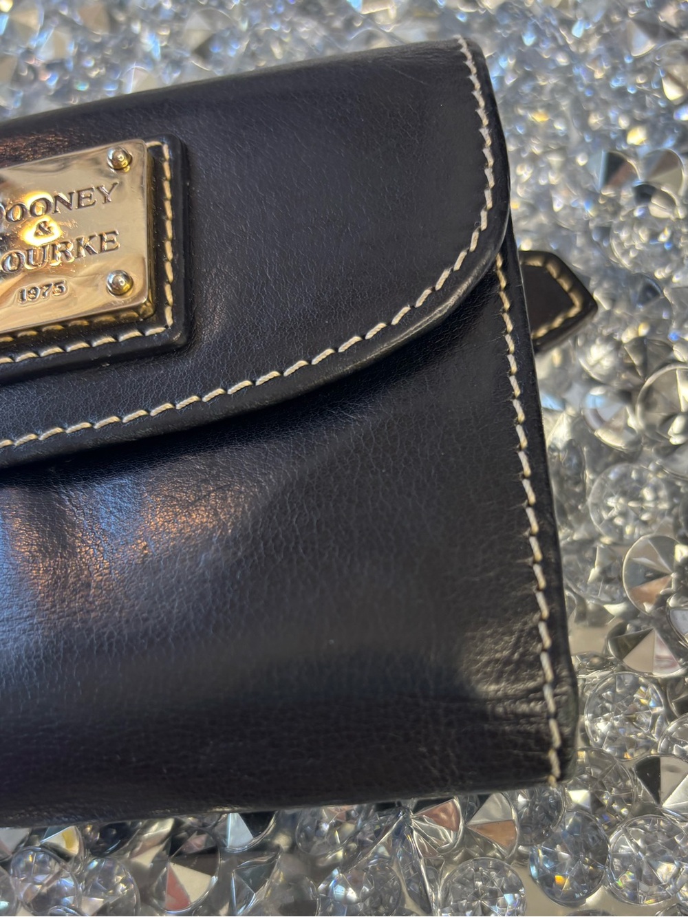 Dooney & Bourke Anniversary Edition black leather wallet EUC - Picture 10 of 12